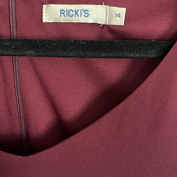 Burgundy high-low dress - Picture 2 of 3